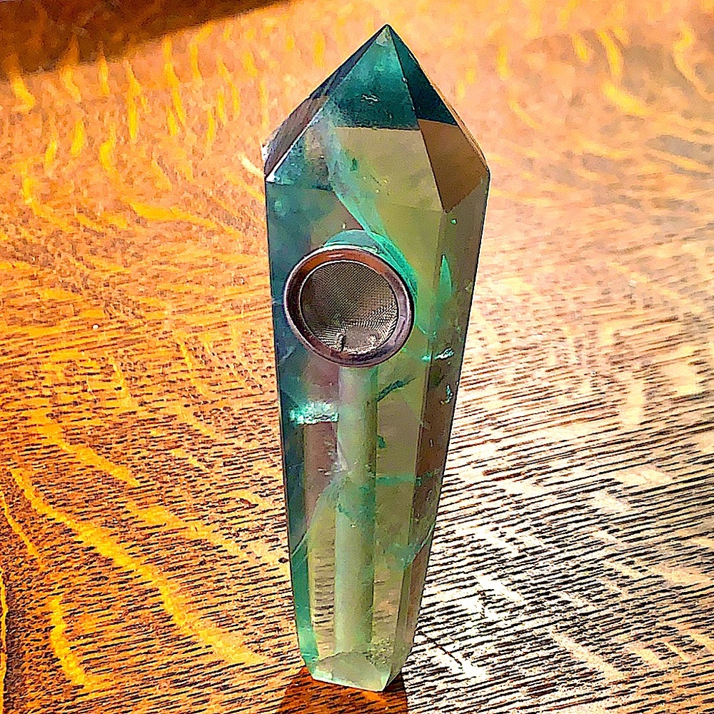 GREEN FLUORITE POLISHED POINT HERBAL